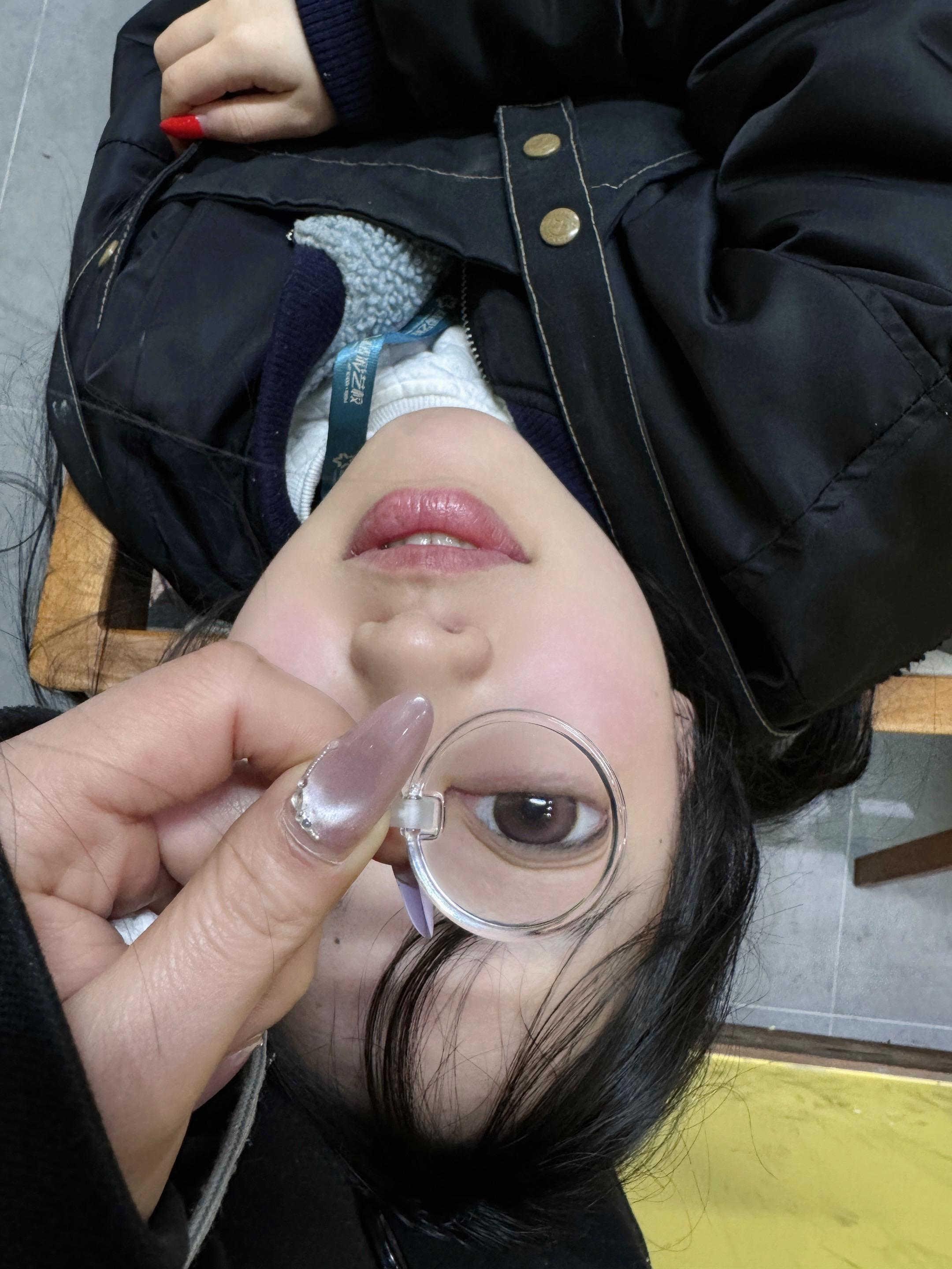 上班不搞笑 迷之角度