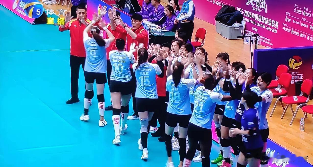 天津女排老将回归赛场！
排超联赛第十三轮，天津女排对阵辽宁女排
本轮比赛天津女排