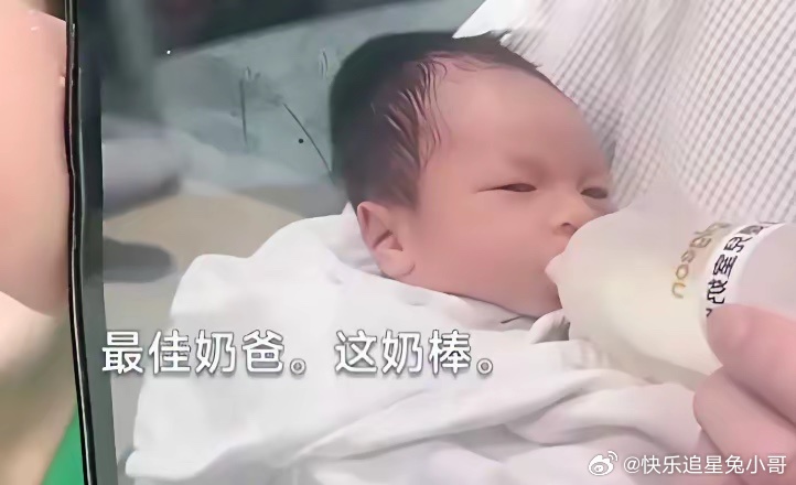 汪小菲给孩子喂奶画面：3个小时喂一次，喂完还要细心拍嗝！ 