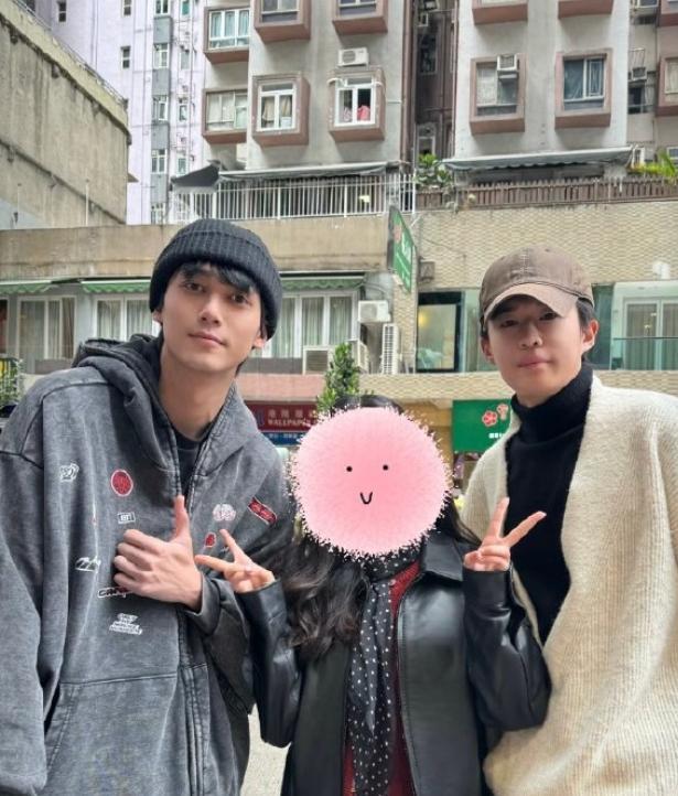 网友香港偶遇雷淞然张呈 wow帅哦 