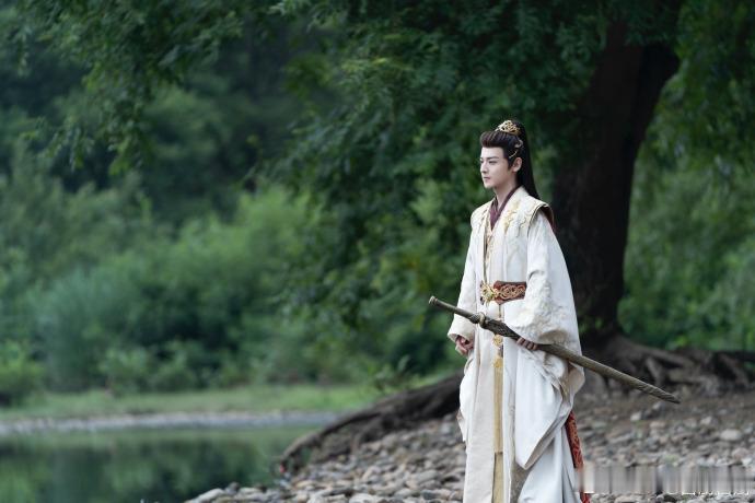 三部剧拼拼凑凑看完了琅琊王的一生三部剧拼拼凑凑看完了琅琊王的一生！少年意气，终成