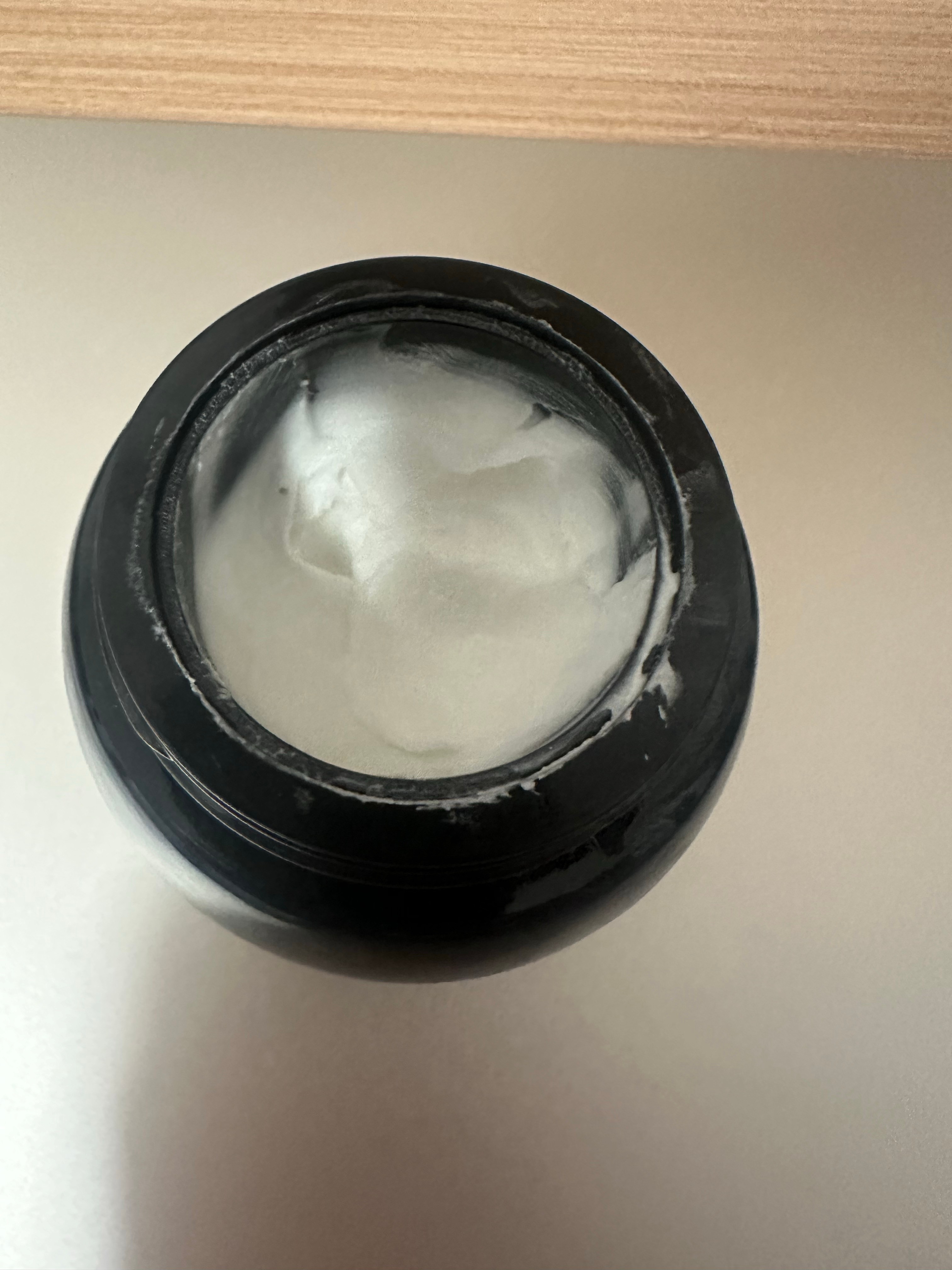 用了一段时间赫莲娜感觉脸都变紧致了！再也不是人老珠黄了一个受尽苦难的已婚人妻的必