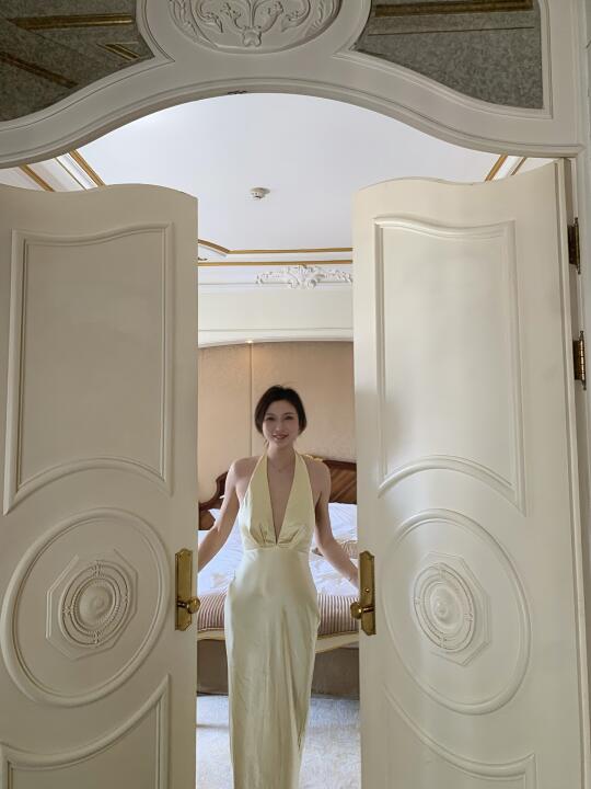 这家酒店的氛围感配裙子也太绝了！