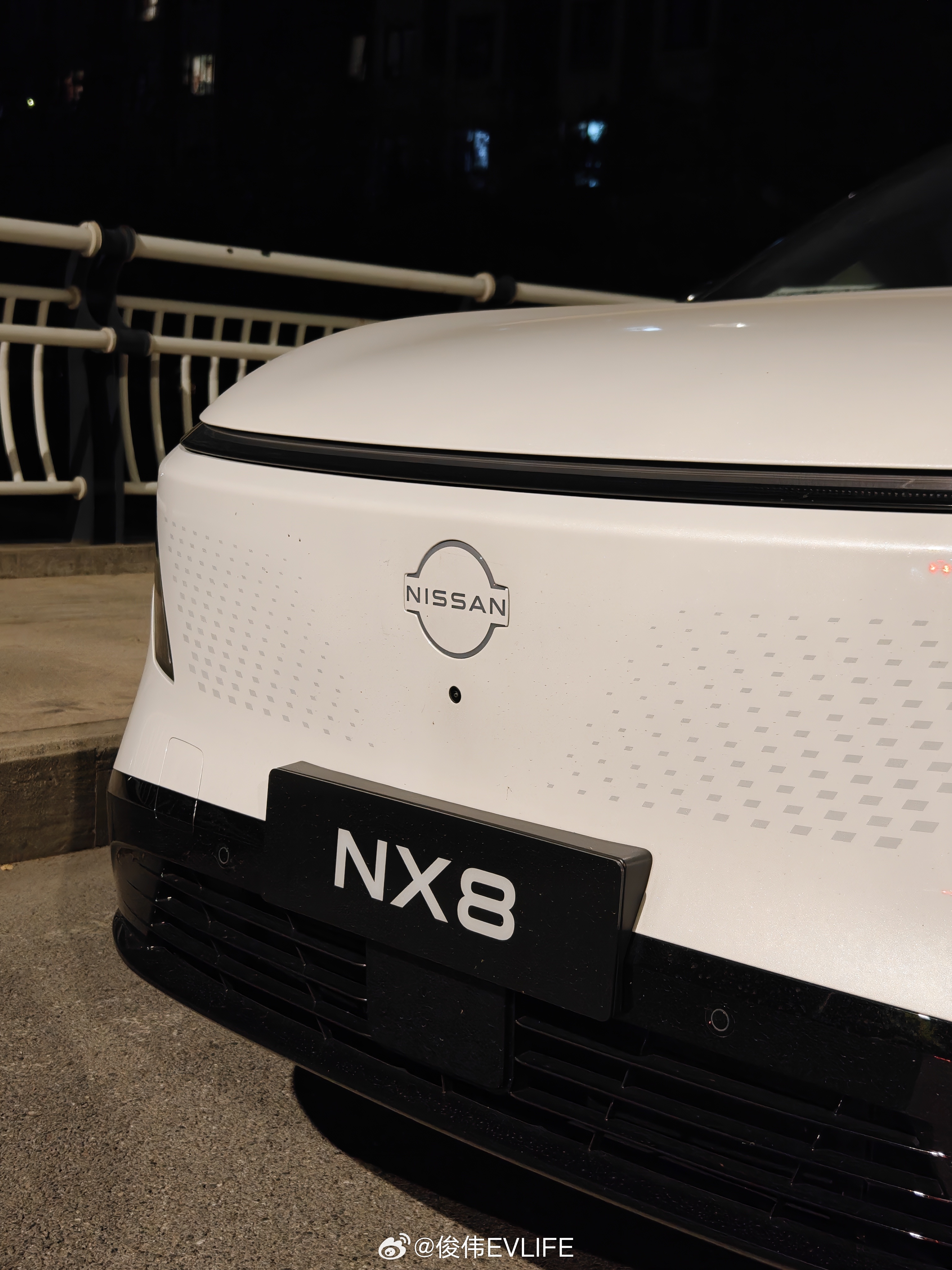 最近开NX8在路上遇到最多的问题就是这车怎么样纯电续航多少卖多少钱看来NX8这款