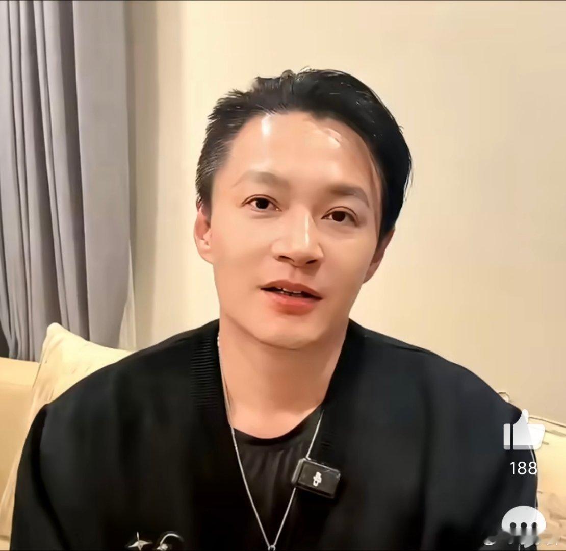 郑国霖回应景区打工是中年危机继景区打工后郑国霖新增副业卖鱼郑国霖景区打工、承包带