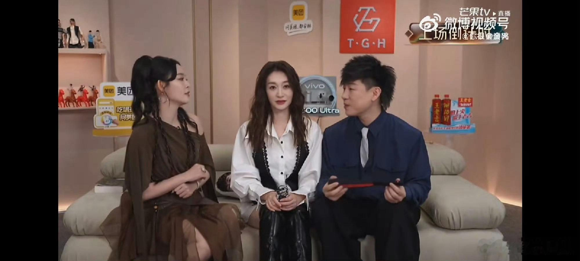 李小冉去歌手了李小冉问胡彦斌你看见我不会跑调吗期待后续节目正式播出的时候能够放出