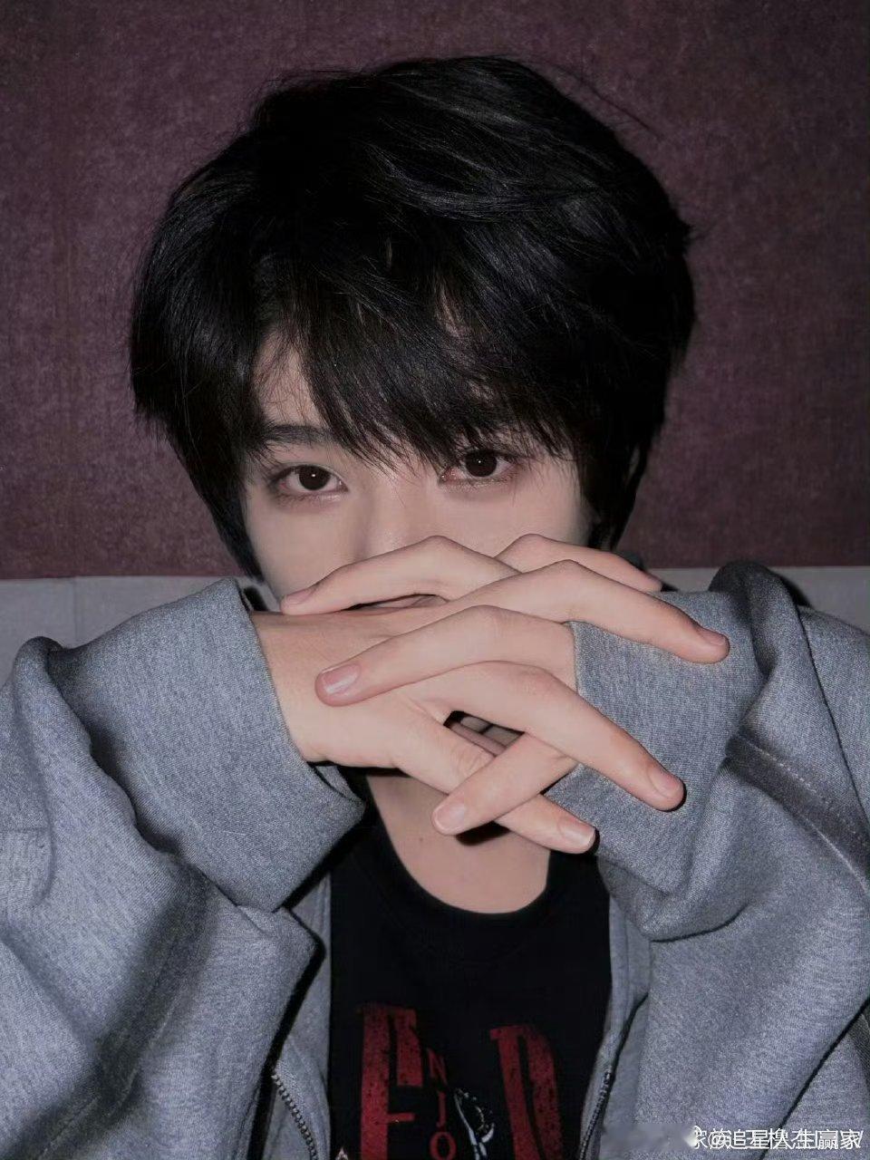 王橹杰买ccd被跑单《CCD跑单文学》更新了！‘那年杏花微雨，你说CCD给我留着