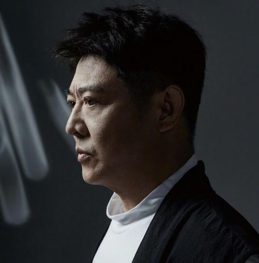 李连杰，正式官宣！

3月19日，功夫巨星李连杰，突然冲上热搜，就在前一天，他官