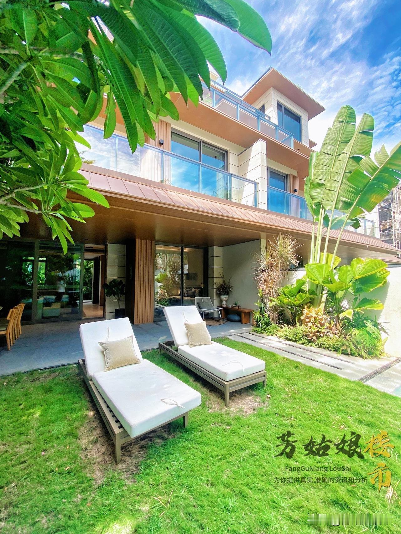 今年年初成功在海南安家，爸妈住小别墅开心极了！

陵水127平的亲海小别墅，白给