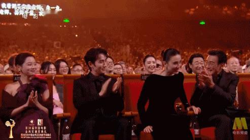 眼疾手快的朱一龙，好贴心 