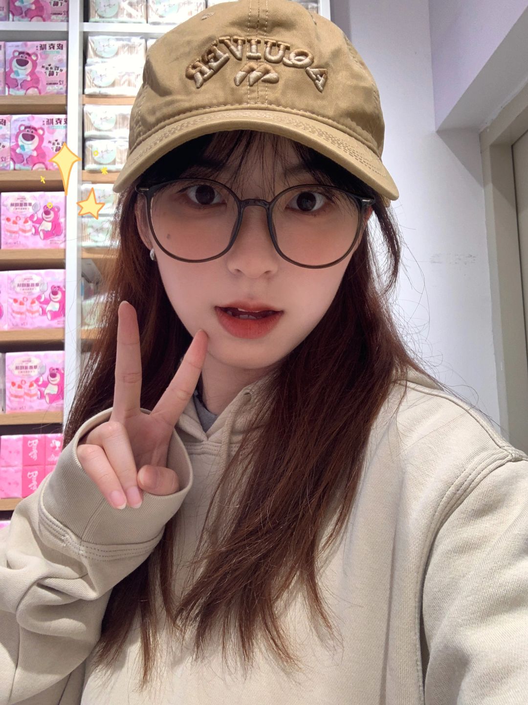 之前一直不喜欢戴帽子 感觉自己戴帽子很丑