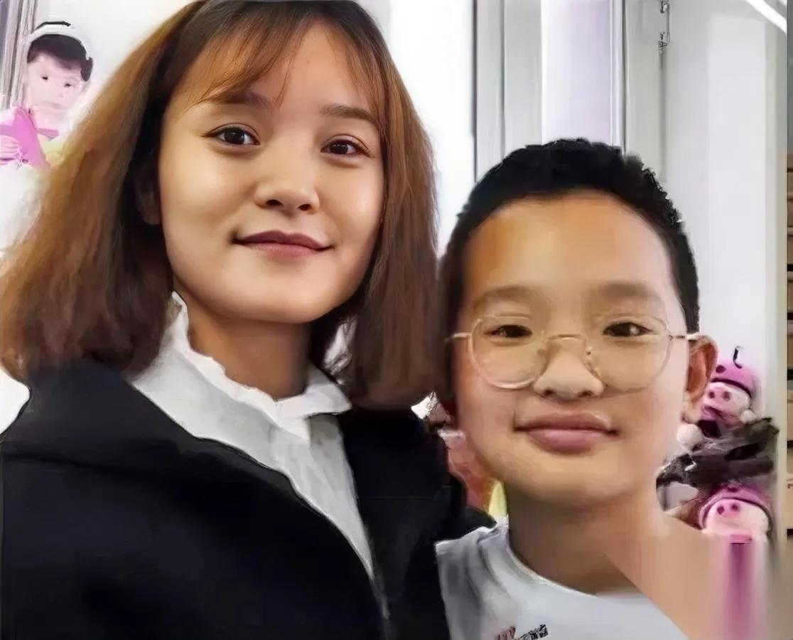 我一点不羡慕钟美美

给妈妈买车开工资

我真正眼红的是他妈妈啊！

之前刷到他