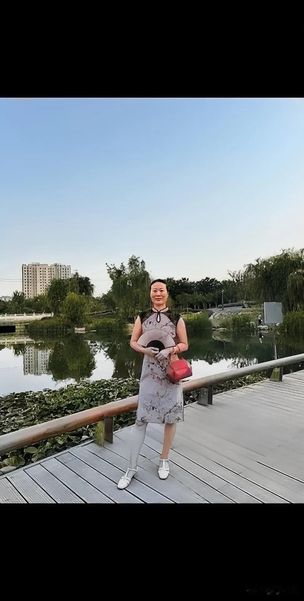 我的时光影集游 剪映換一張照片