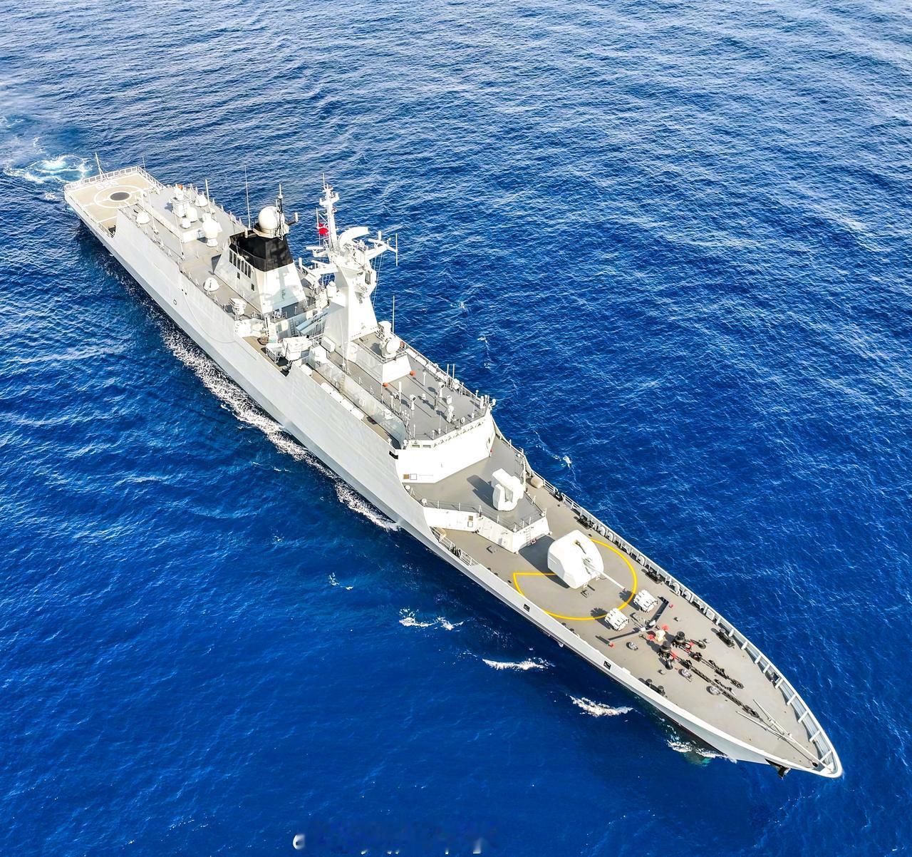 054型首舰马鞍山舰
线条优雅的一型导弹护卫舰
不过现在连“护支扛把子”都不是