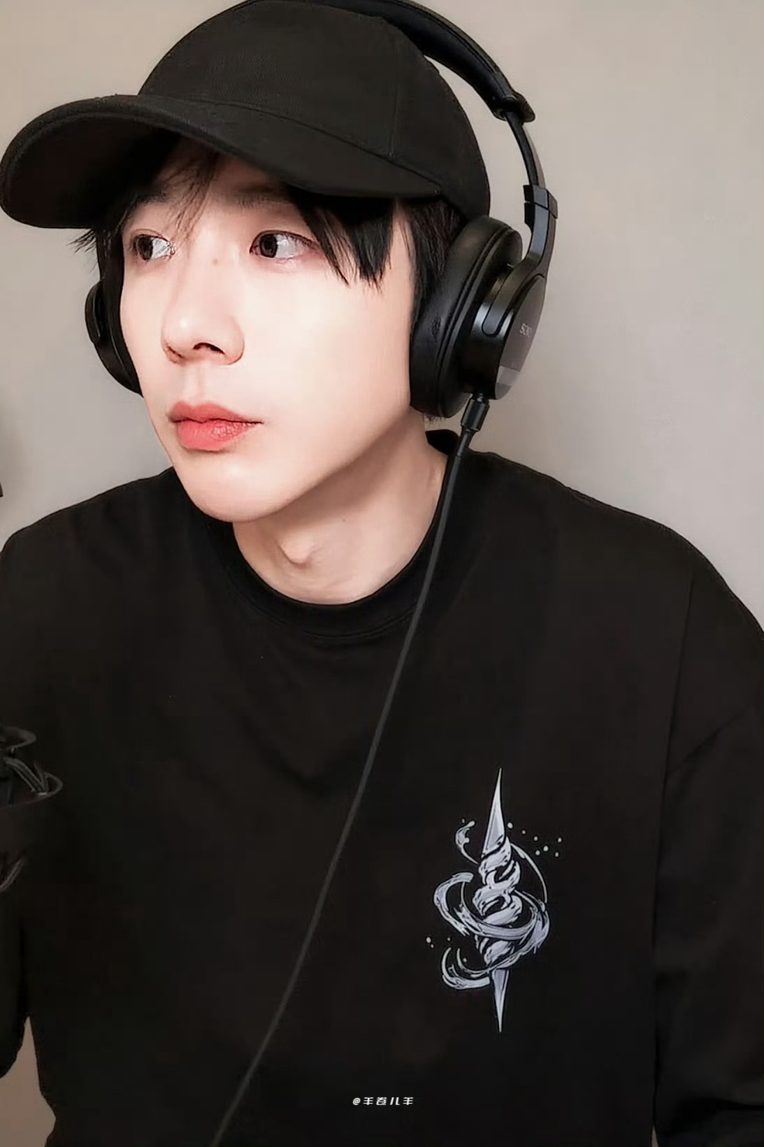 手机直播感觉距离更近了这个男朋友视角好喜欢！！[爱慕]哈哈哈，上班都不敢笑太大声