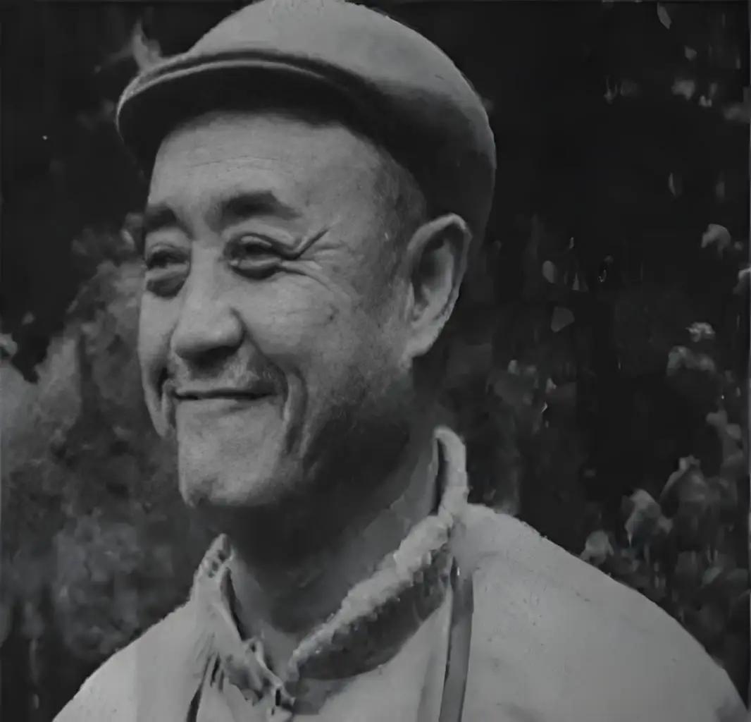 活了97岁的谷正文，终生未忏悔！晚年他评价老蒋父子，一针见血！
 
谷正文，不仅