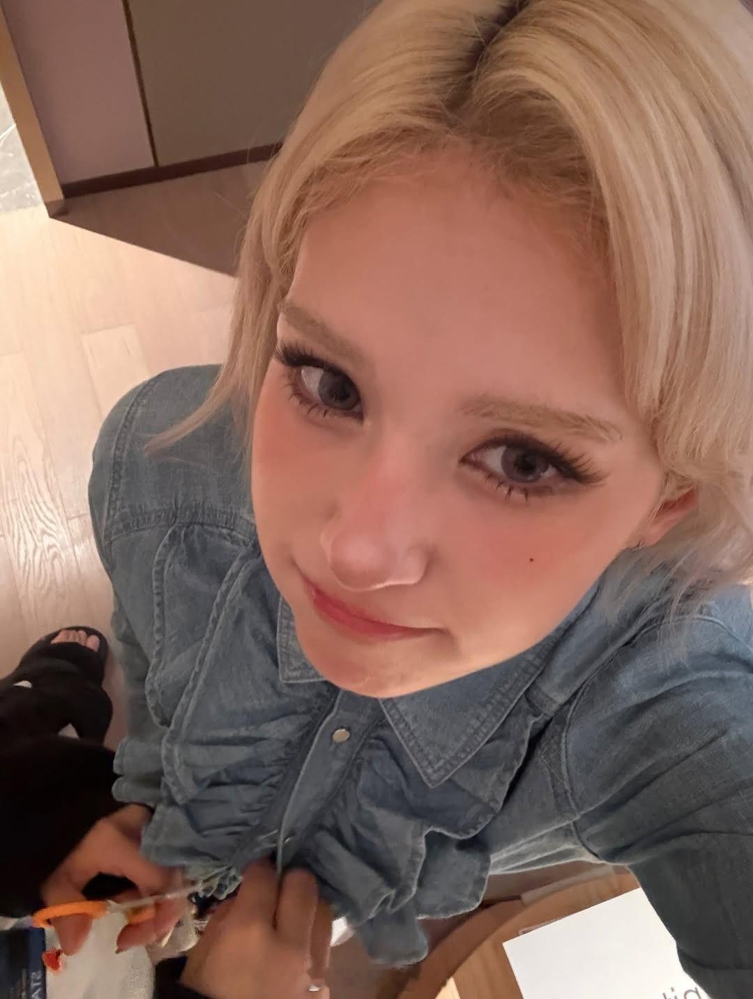 somi近期自拍 ​​​