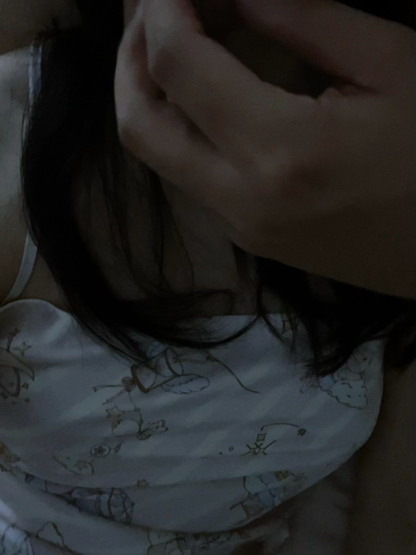 被欺负完，摸摸毛。晚安😴 
