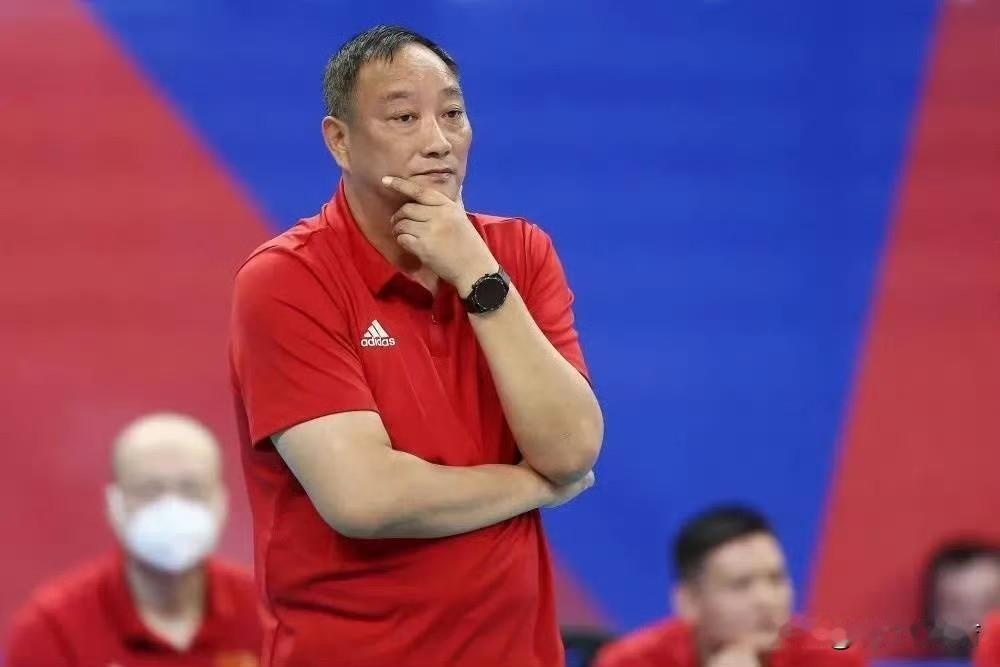 名帅吴胜执教的U20中国女排已升级为中国女排二队，中国女排亚锦赛和亚运会阵容再添