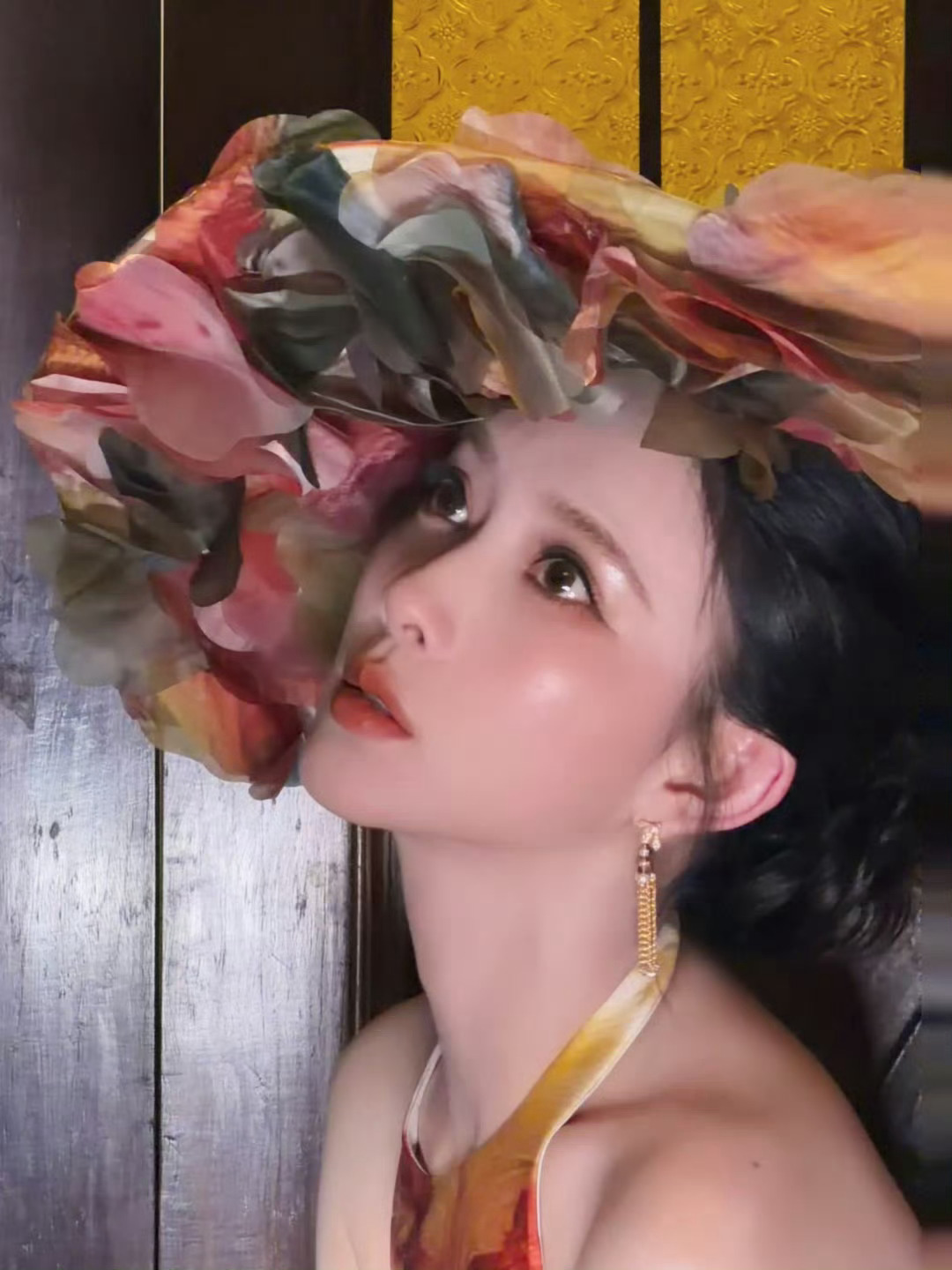 摩登女郎 复古美孟 惊艳印尼✨孟子义这美貌是真实存在的吗 