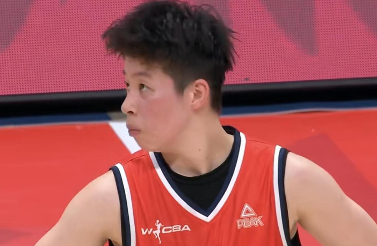 怎么感觉，今年的WCBA总决赛，完全是碾压局呀！

比赛打了没几分钟，场面上的差