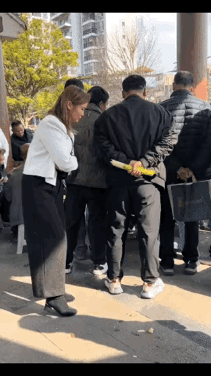 不懂就问，
为什么要开这样的玩笑？