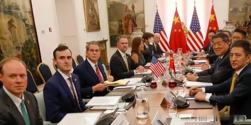 巴黎这次的中美经贸谈判，美国人吃肯定吃了个哑巴亏
因为会谈结束之后，贝森特就突然