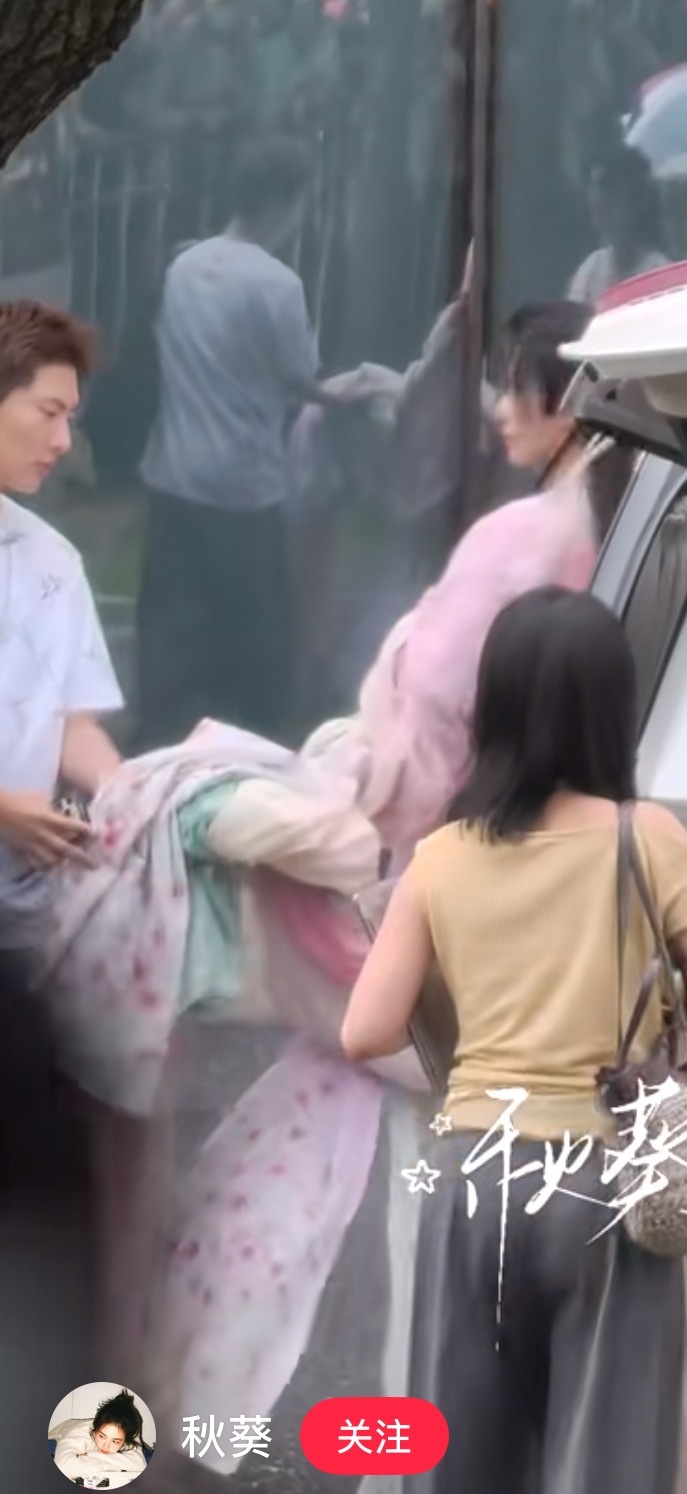 小郭是漏雨的嬷嬷吧！ 