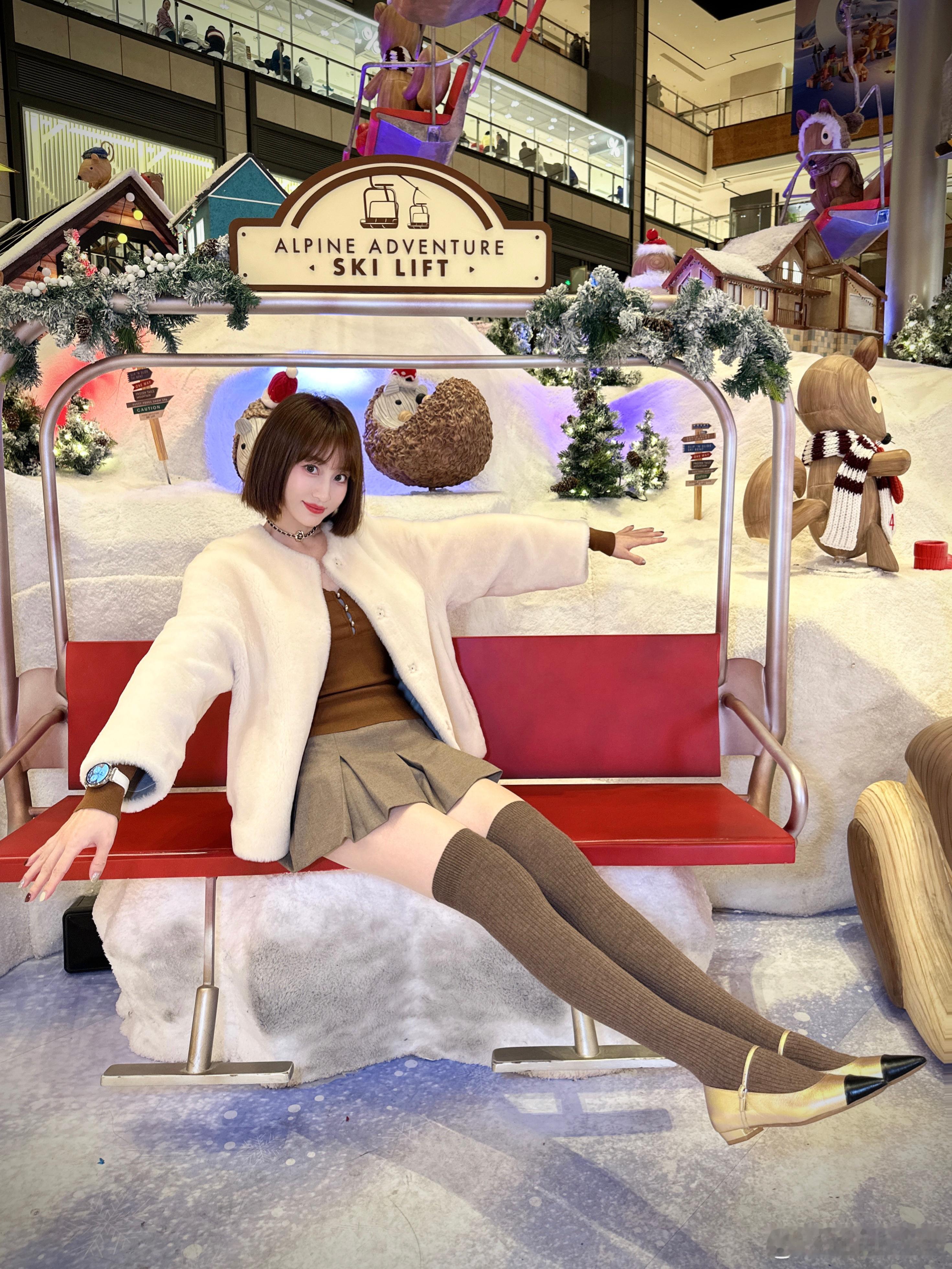 我说怎么哪哪都是人啊 原来今天是平安夜🧑🎄🎄[允悲] 