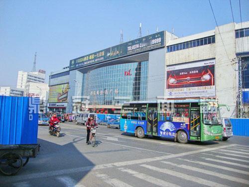 我看了下，许昌胖东来生活广场店26 年全年预估营业额约20亿元、年纯利润超1亿元
