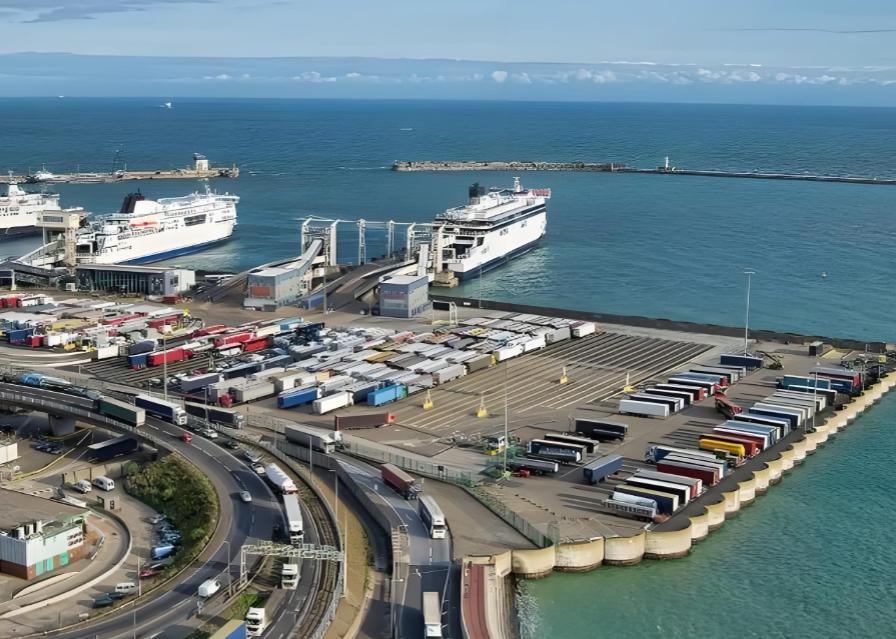 长和集团正式宣布，

2 月 4 日，长和集团正式发布公告：针对巴拿马最高法院裁