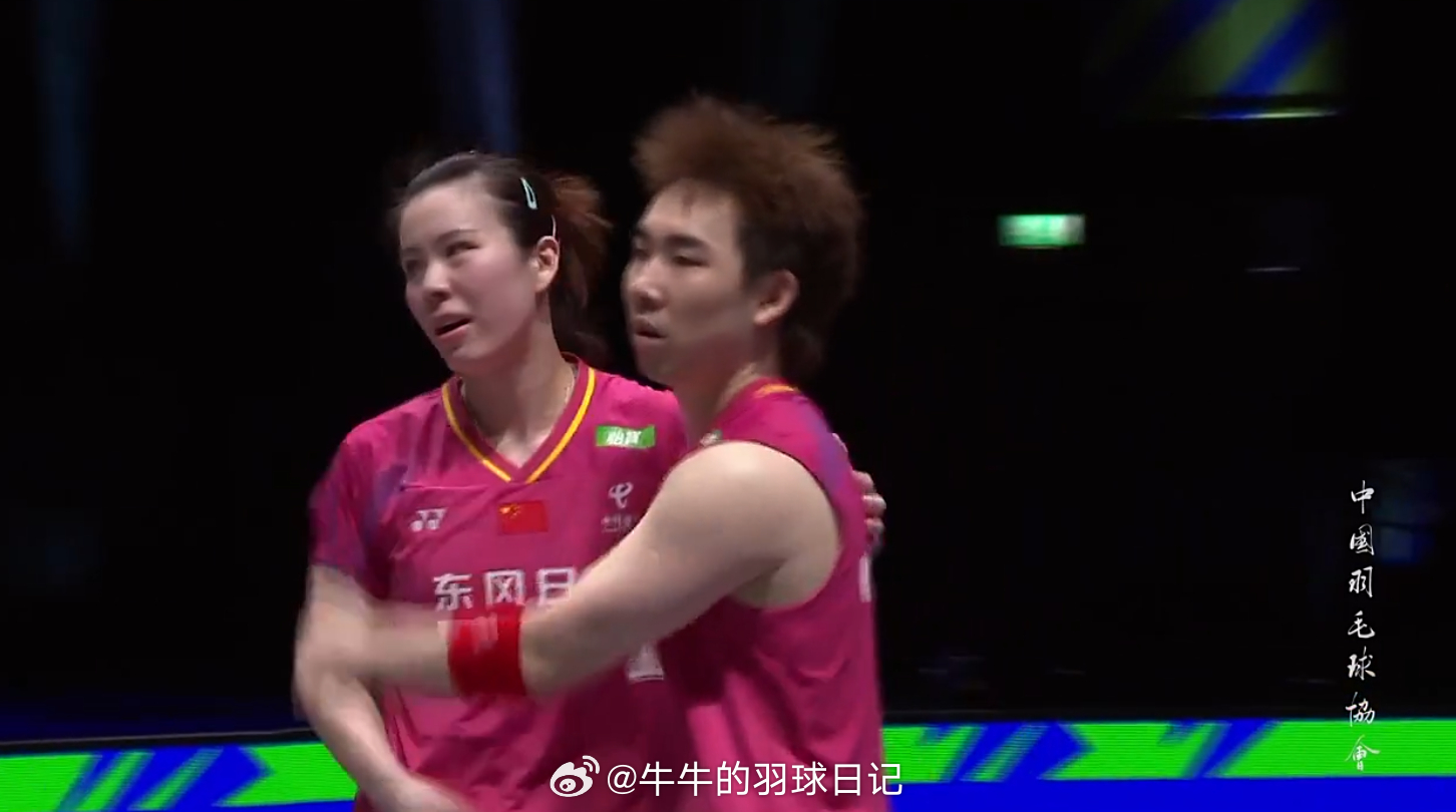 混双 1/4赛 西亚纳维/马尔瓦 17-21 21-18 15-21 郭新娃(6