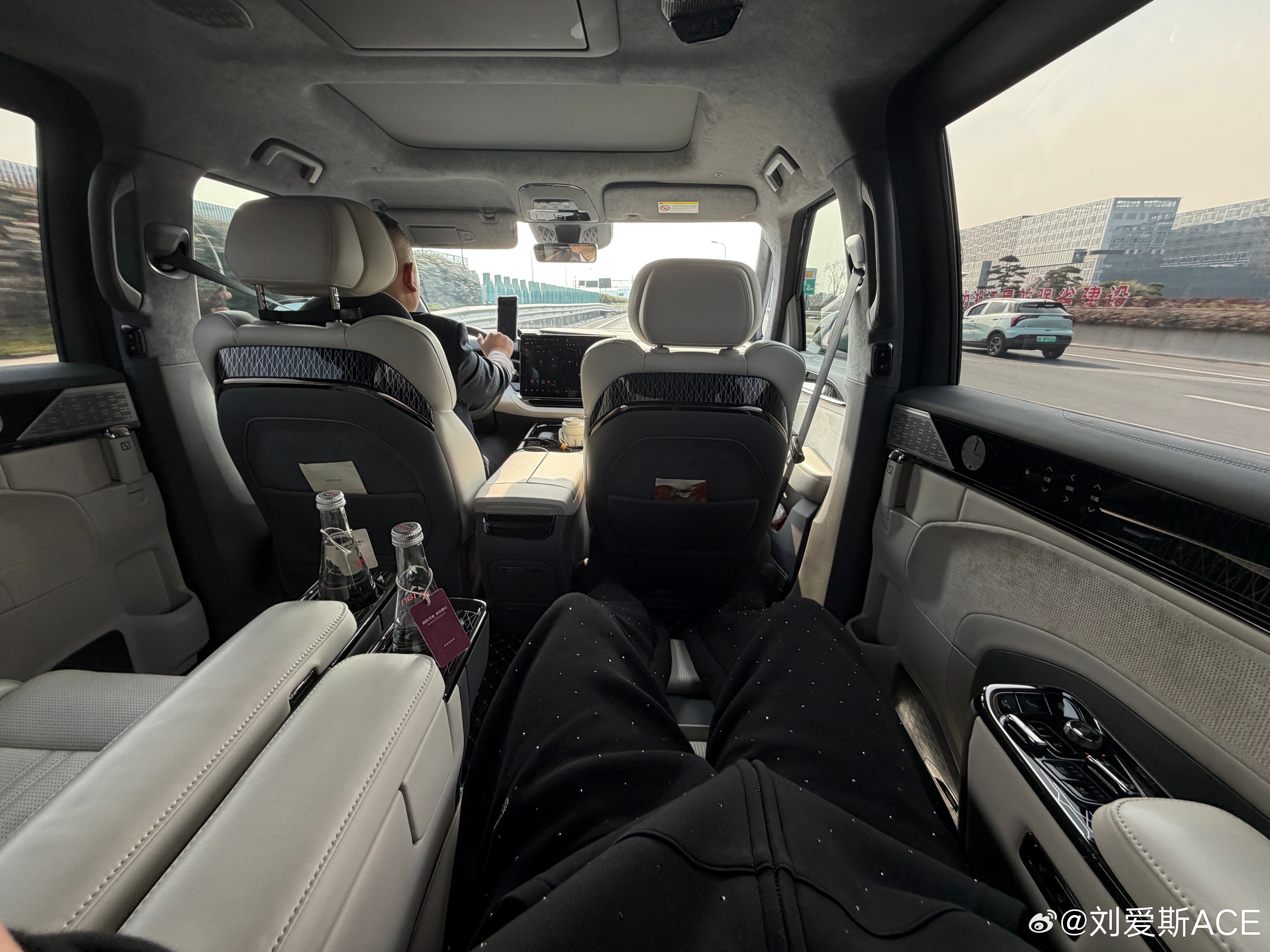 舒服还得是极氪009啊我和汽车的日常 杭州
