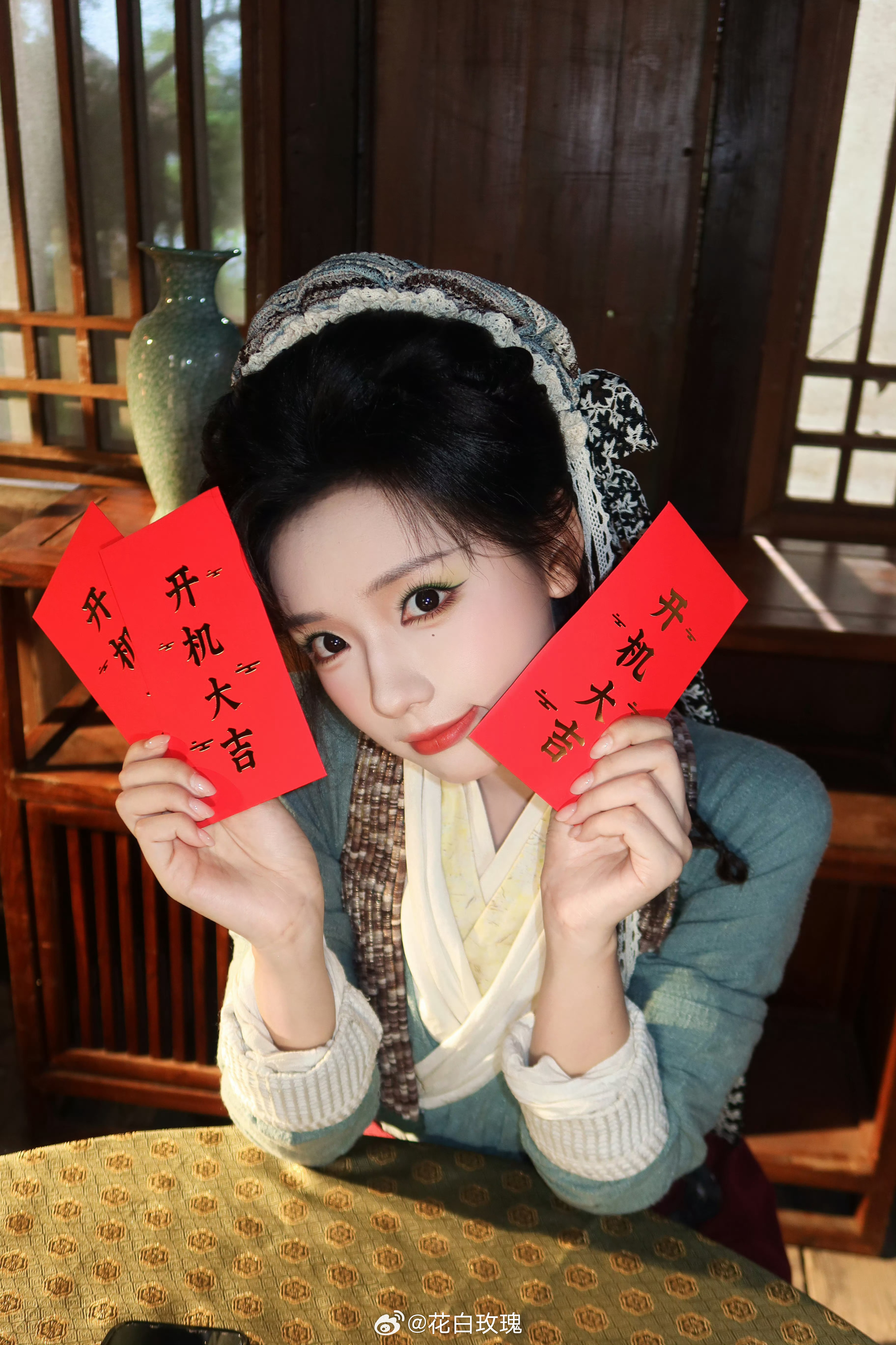王云云  杨鹏丞《首辅家的法医娇妻》开机大吉 