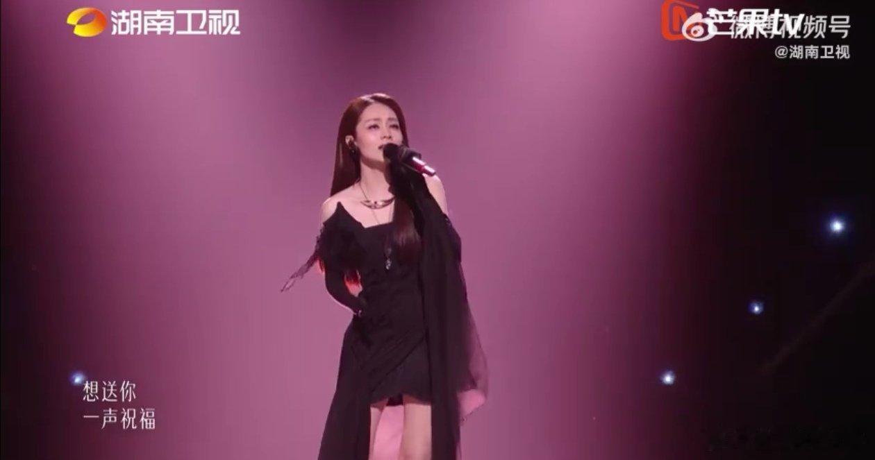  安心奔赴音乐，刘惜君在歌手舞台体会满满安全感，抛开顾虑，持续输出精彩的舞台作品