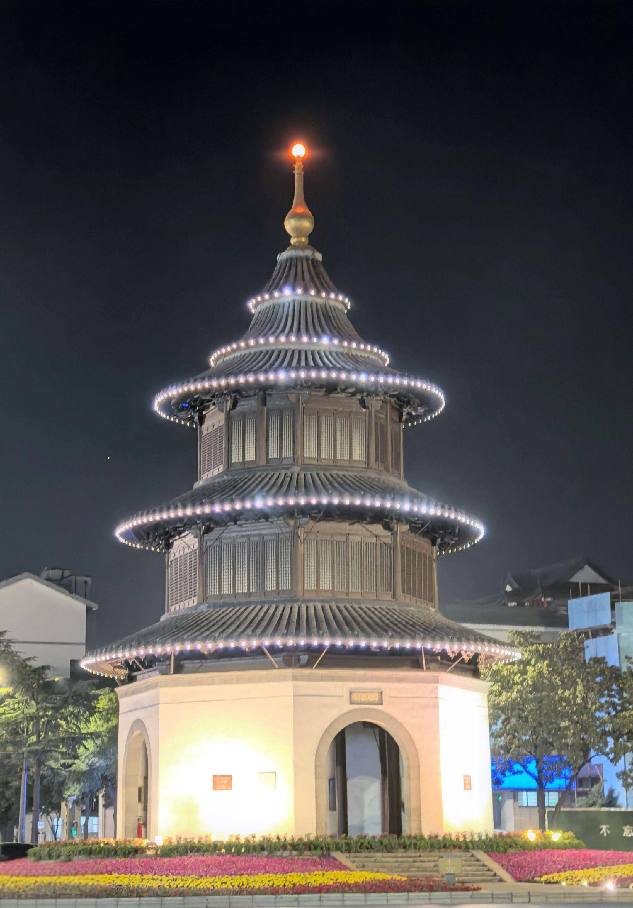 扬州古街随拍。魅力扬州，一座城一段旅程一生值得。