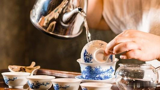5月11日母亲节——
年少不懂母恩深，读懂已是中年人。[微笑]若翎茶语录