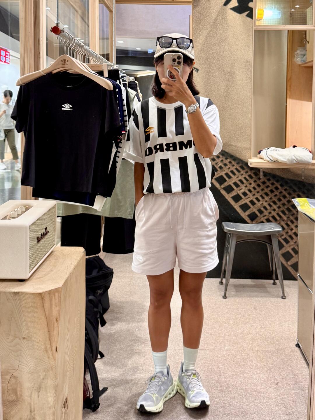 广州至香港一日往返👉🏻就为了一件复刻球衣