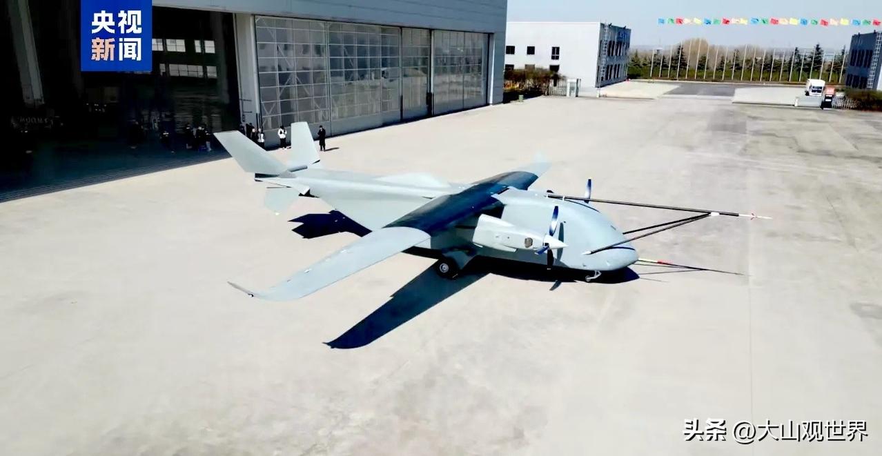 长鹰8首飞！7吨级无人重卡，直接戳中美军后勤最大软肋
 
3月31日郑州首飞，长