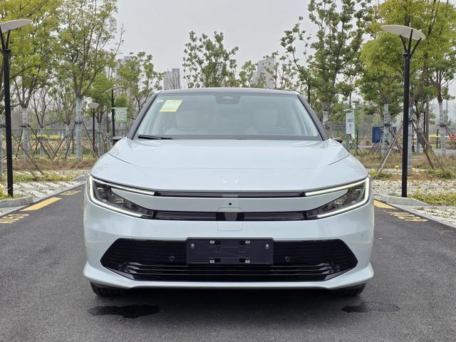 14.3万捡漏二手准新本田纯电！P7 2025款后驱长续航Pro，开10天彻底上