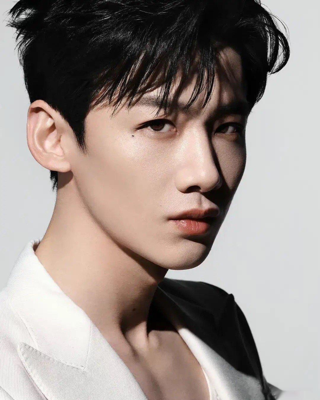 #白敬亭向涵之 仙台有树#白敬亭下一部戏应该是《仙台有树》，导演还是尹涛，女主在