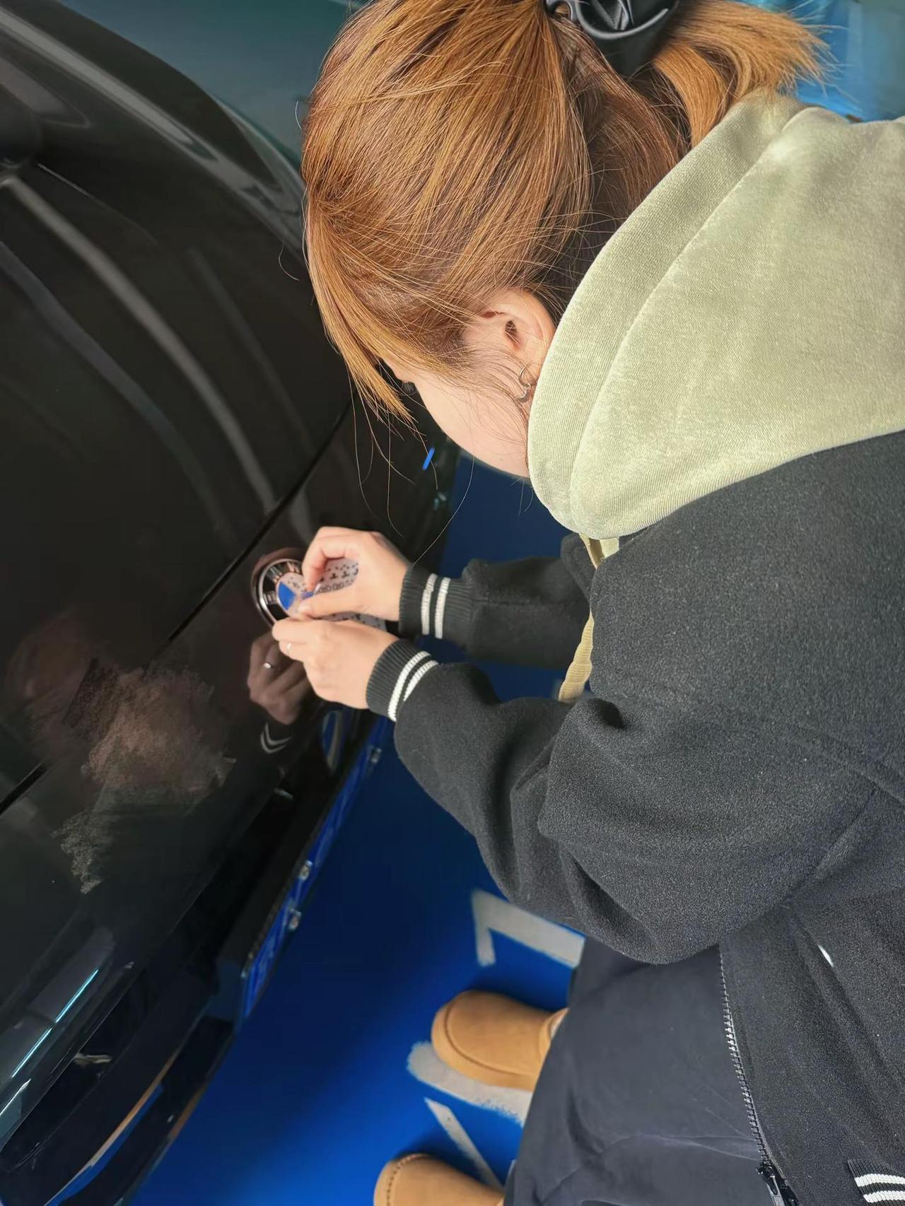 当车上长出小熊熊！自嘲熊 宝马m2