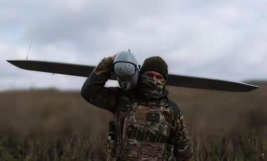 莫斯科遭大量无人机袭击莫斯科连续多日遭遇密集无人机突袭，防空系统持续拦截，三天内