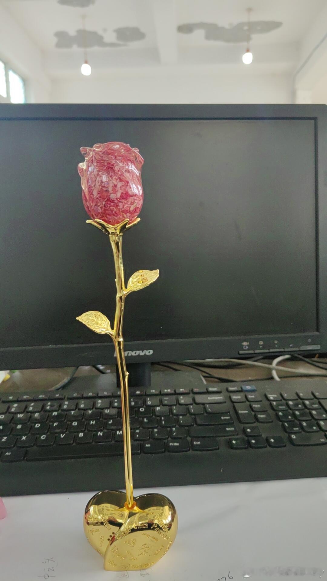 老公398送了这个礼物，我觉得有点不值，他不会计较对我花钱，零花钱也比较少，这个