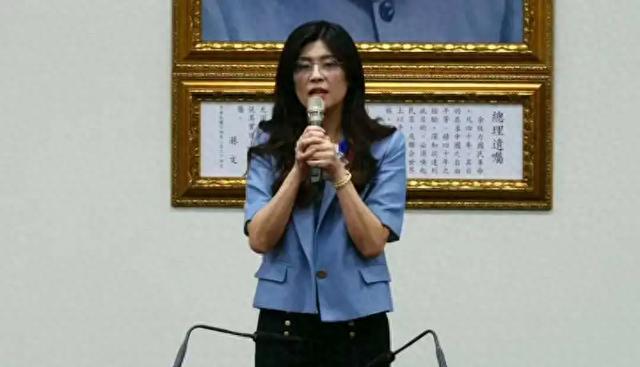 很多人以为，只要华盛顿高层发个脾气下一道指令，就算掏空最后一点底子也得赶紧低头结