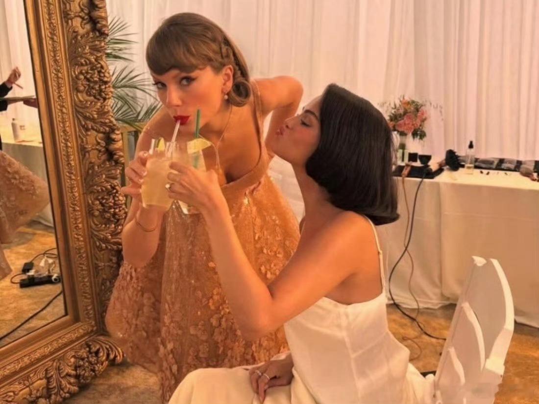 曝霉霉婚礼上唯一允许带手机的人有爆料Selena Gomez 是 Taylor 