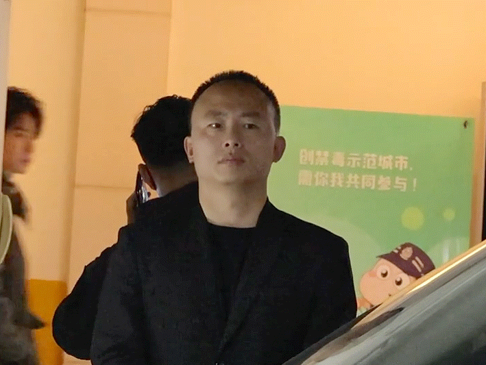 我那一闪而过的帅气一博啊！今晚的菜单都出来了，你的新图啥时候能出呢？大家都有种望