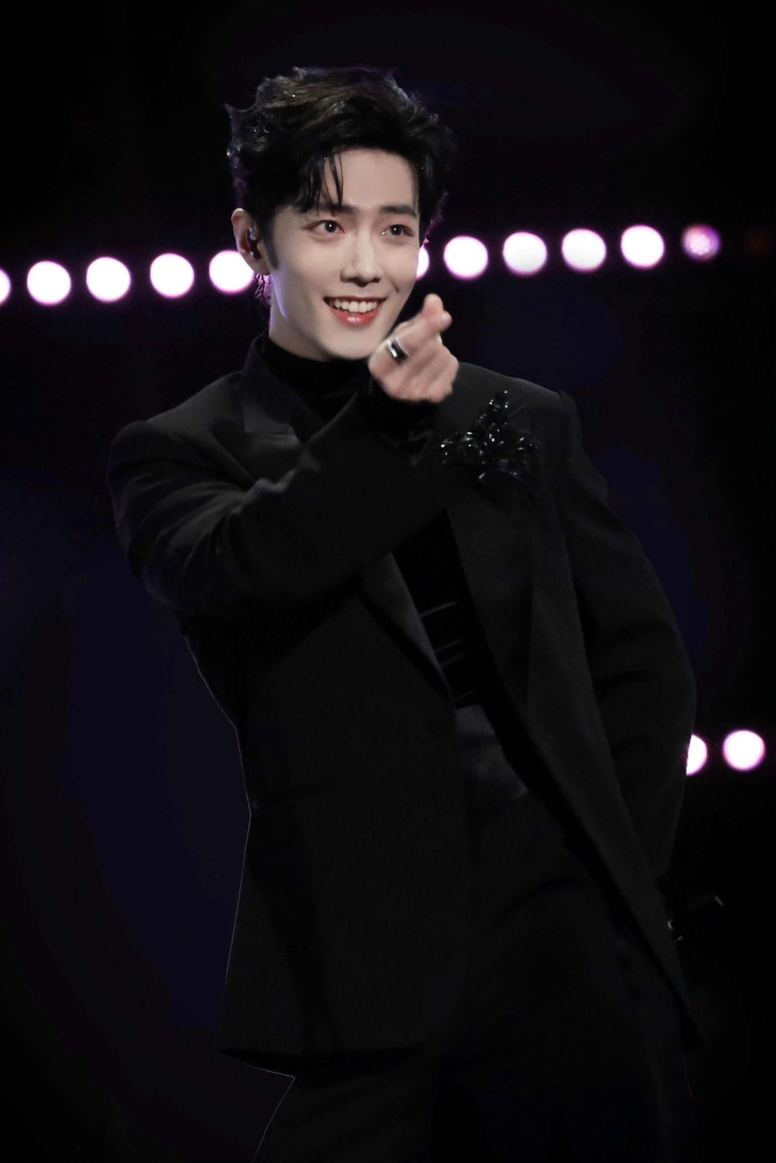 给肖战的新年心意向全世界安利我担我的心 被狠狠拿捏🤏🏻了！！！ 