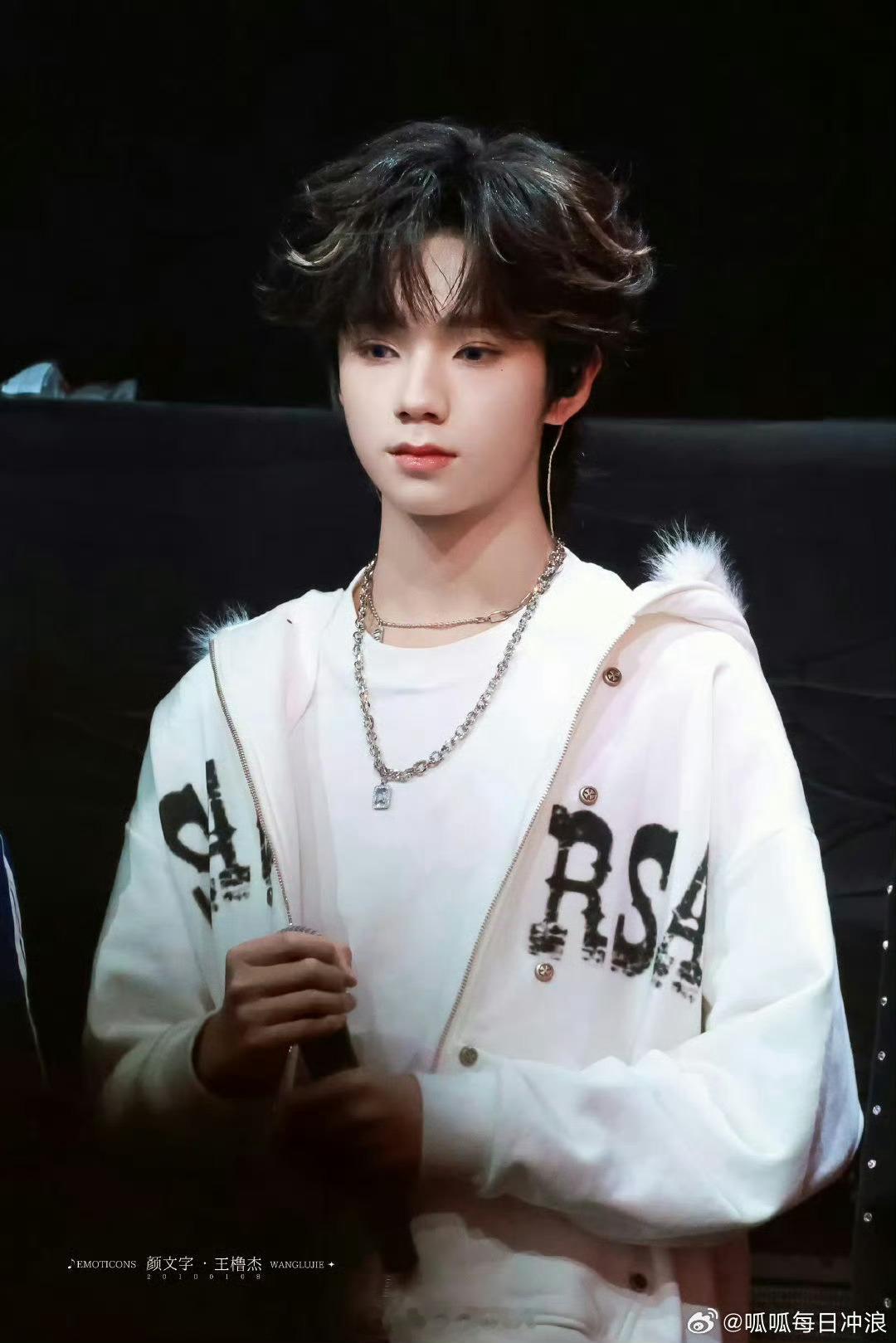 我们的少年时代2 双男主网传我们的少年时代2张桂源和王橹杰双男主谁的童年要被翻拍