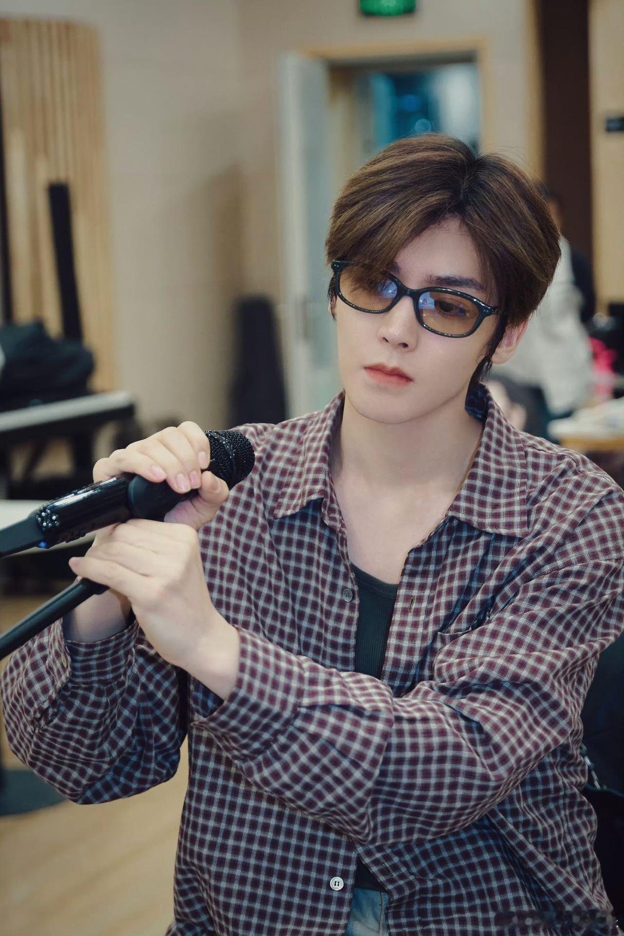 歌手2026首发预测 谁能想到《歌手2026》首发阵容这么敢！刘宪华的全能音乐、